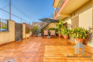Casa Independiente con 6hab (2 hab en planta baja) en Montflorit. photo 0
