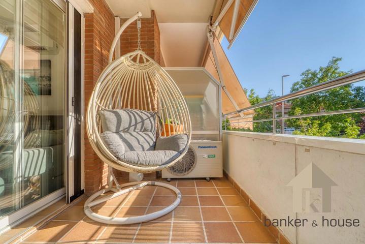 Vivienda totalmente reformada, 3hab, parking, terraza, trastero y piscina photo 0