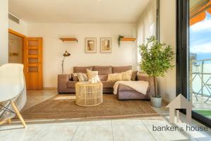 Orientación Sur con Vistas - 2hab, parking doble, trastero y piscina. Para entra a vivir. photo 0