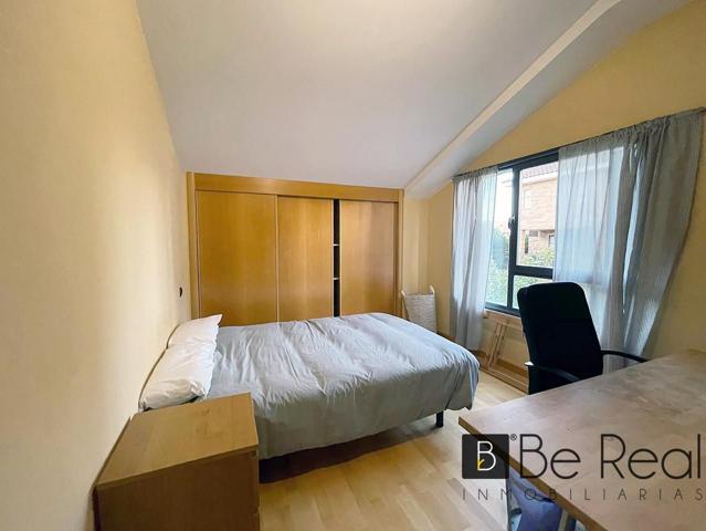 EN ALQUILER HABITACIONES PARA CHICAS ESTUDIANTES EN VILLANUEVA DE LA CAÑADA (MADRID). photo 0