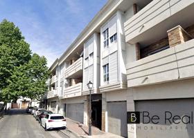 ¡EN ALQUILER! PISO DE 2 HABITACIONES CON PLAZA DE GARAJE CERCA DE LA UAX EN VILLANUEVA DE LA CAÑADA. photo 0