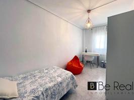 HABITACIONES PARA ESTUDIANTES EN PISO COMPARTIDO DE BRUNETE (MADRID) photo 0