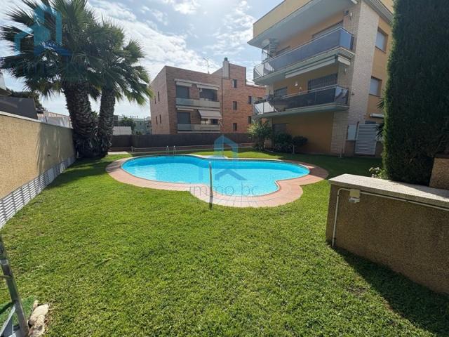 Piso En venta en Roda De Berà photo 0