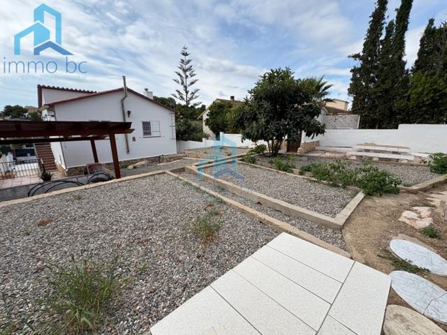 Casa En venta en La Pobla De Montornès photo 0