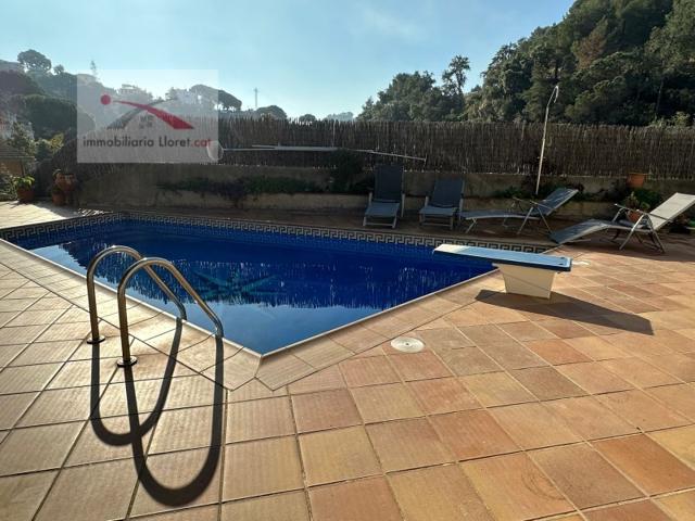 Casa En venta en Lloret De Mar photo 0