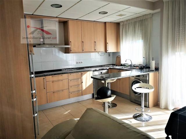 Piso En venta en Lloret De Mar photo 0