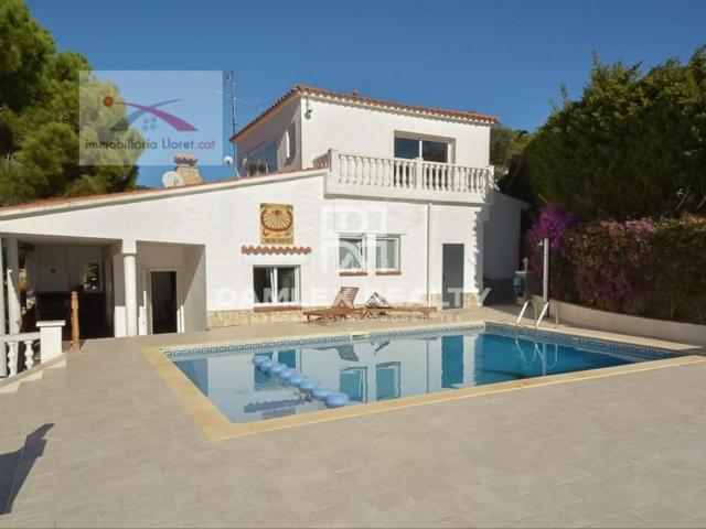 Casa En venta en Canyelles, Lloret De Mar photo 0