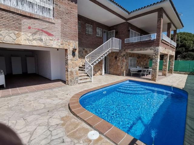 Casa En venta en Lloret De Mar photo 0
