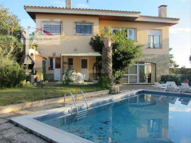 Casa En venta en Lloret De Mar photo 0