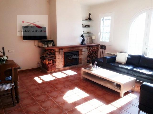 Casa En venta en Lloret De Mar photo 0