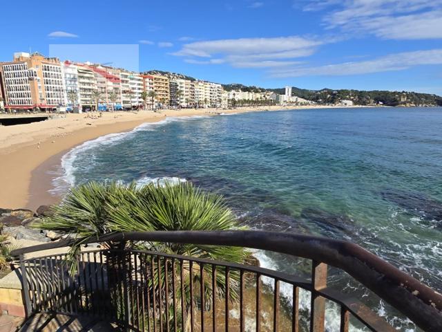 Casa En venta en Lloret De Mar photo 0