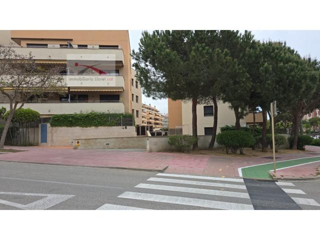 Almacén En venta en Lloret De Mar photo 0