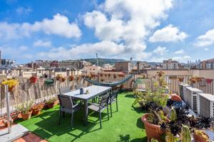 Piso En venta en El Raval, Barcelona photo 0