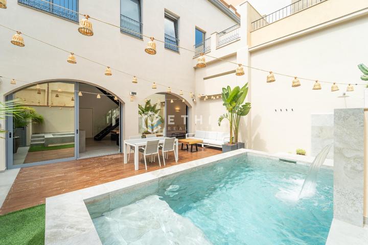 Casa En venta en Centre, Palamós photo 0