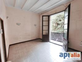 Piso En venta en El Raval, Barcelona photo 0