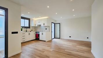 Piso En venta en Gavarra, Cornella De Llobregat photo 0