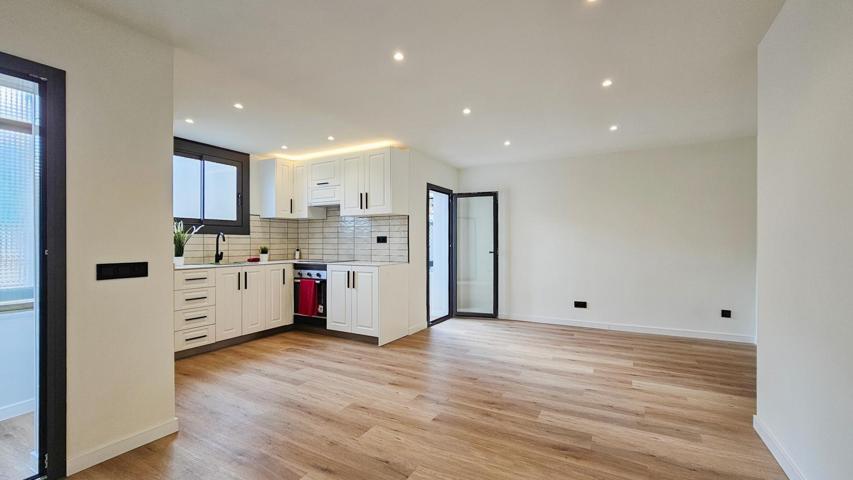 Piso En venta en Gavarra, Cornella De Llobregat photo 0