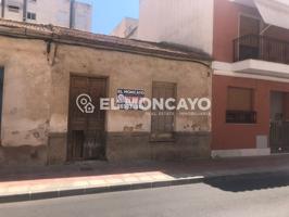 Fantástico solar edificable en el centro de Guardamar del Segura photo 0