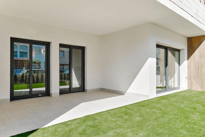 FANTASTICA PROMOCIÓN DE OBRA NUEVA A TAN SOLO 300M DEL MAR, TORREVIEJA, COSTA BLANCA SUR photo 0