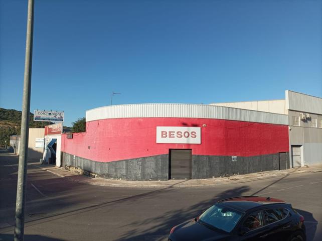 Nave con terraza en venta en polígono industrial de Guardamar del Segura, Alicante, Costa Blanca photo 0