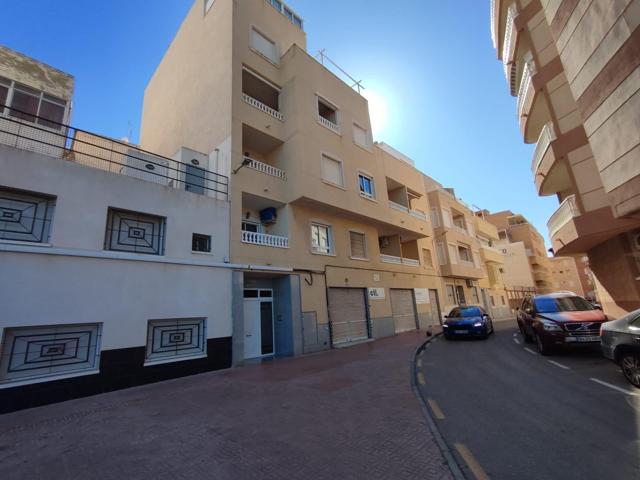 Apartamento a escasos metros de las playas de La Mata, Alicante. photo 0