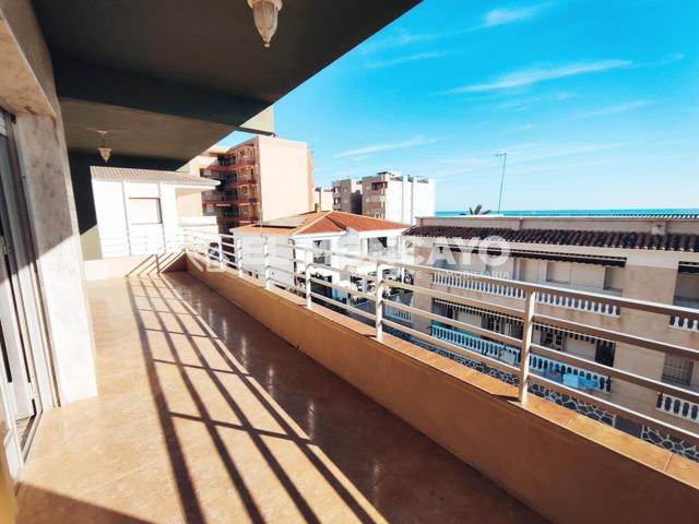 Fantástico apartamento con maravillosas vistas al mar en Guardamar del Segura, Alicante photo 0