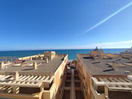 Estupendo apartamento con piscina comunitaria a un paso de la playa en Guardamar del Segura photo 0