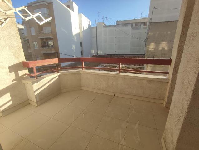 Bonito y luminoso apartamento en el centro de Guardamar del Segura. Alicante photo 0