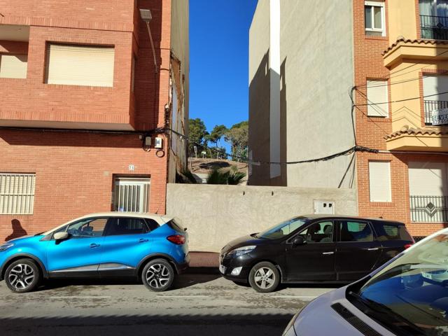 Fantástico solar edificable en el centro de Guardamar del Segura, Alicante photo 0