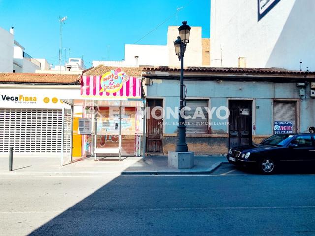 Fantástico local en la avenida principal de Guardamar del Segura, Alicante photo 0