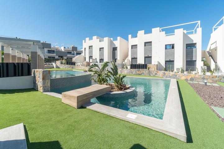 Exclusivos bungalows de obra nueva en Torrevieja-Los Balcones photo 0