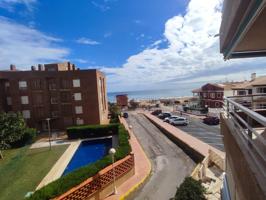 Apartamento con vistas al mar a solo 20 metros de la playa en Guardamar del Segura photo 0