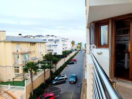 Fantástico apartamento con vistas al mar en Punta Prima, Torrevieja, Alicante photo 0