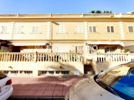 Fantástico adosado a escasos metros de las playas de Guardamar del Segura, Alicante, Costa Blanca photo 0
