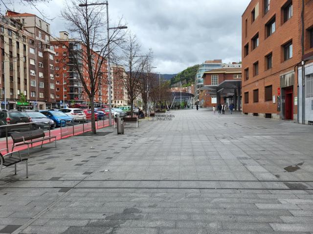 ALQUILER LOCAL COMERCIAL SABINO ARANA photo 0