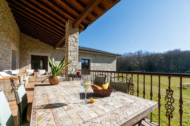 IMPRESIONANTE Y ESPECTACULAR CHALET RÚSTICO EN LUGO photo 0