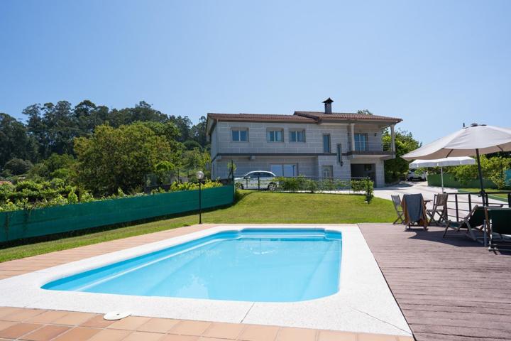 Espectacular casa con piscina, pista de tenis, gimnasio y asador en Salvaterra de Miño photo 0