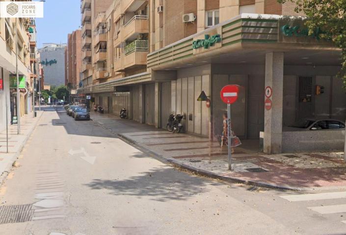 PARKING EN PLENO CENTRO photo 0