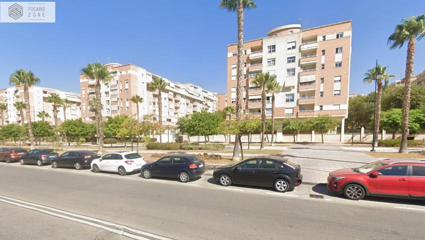 PLAZA DE PARKING EN TEATINOS photo 0