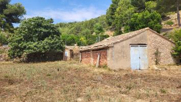 SE VENDE PARCELA CON RIURAU Y POZO EN MONTICHELVO - MONTIXELVO photo 0