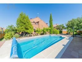 Casa o chalet independiente en venta en Calle de Bilbao, 56 photo 0