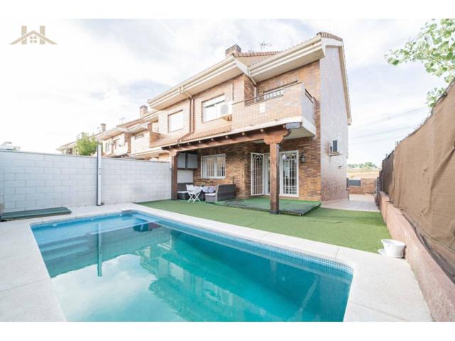 Chalet pareado en venta en Calle de Suances, 6 photo 0