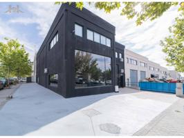 Nave en venta en Calle de Santiago Ramón y Cajal, 151 photo 0