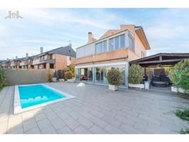 Chalet independiente en venta en Avenida de Italia, 45 photo 0