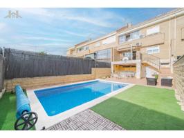 Chalet adosado en venta en Calle de Tarragona, 110 photo 0