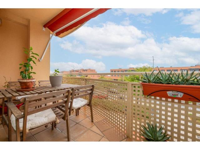 Piso en venta en Avenida del Cantábrico, 5 photo 0