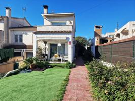 Casa en venta en L'Ardiaca-La Llosa photo 0