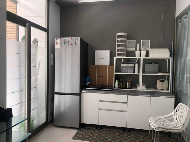 Local en venta en Campclar(43006) photo 0