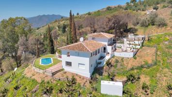 Villa rústica en venta en Valtocado (Mijas), con apartamento independiente. photo 0