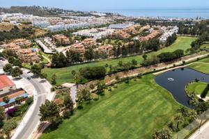 Magnífica vivienda en venta en Los Prados del Golf, La Cala de Mijas. photo 0